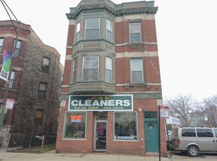 1953 W Roscoe St #R3, Chicago, IL 60657