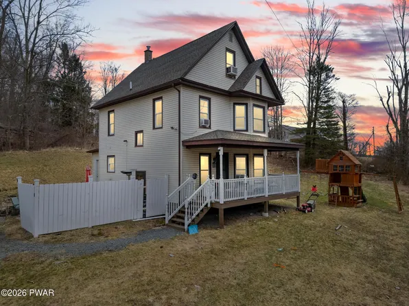 121 Pond Rd, Moscow, PA 18444