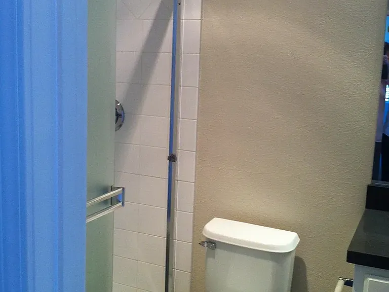 3x2 / 1240 sf - Guest Bath