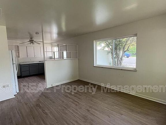 5th image of 1036 31st Ave