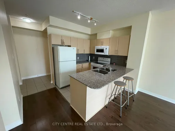 3515 Kariya Dr Unit 2910, Mississauga, ON L5B 0C1