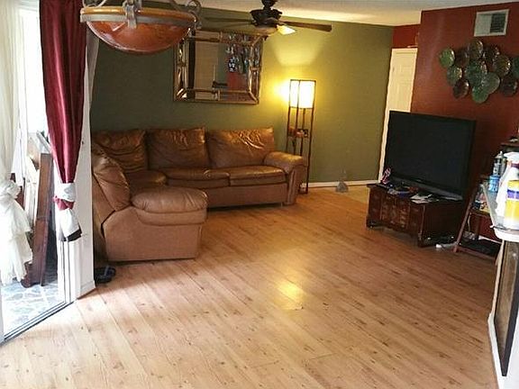 5th image of 4837 Normandy Pl #104