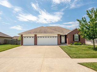 999 Democracy Dr, Rogersville, MO 65742