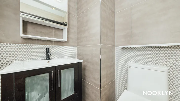 Rented by Nooklyn NYC LLC | media 9