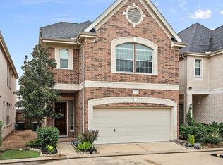 10106 Holly Chase Dr, Houston, TX 77042