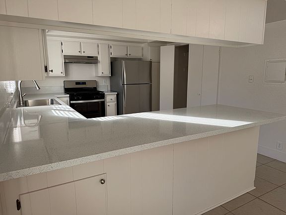 4th image of 150-152 S Harwood St #150