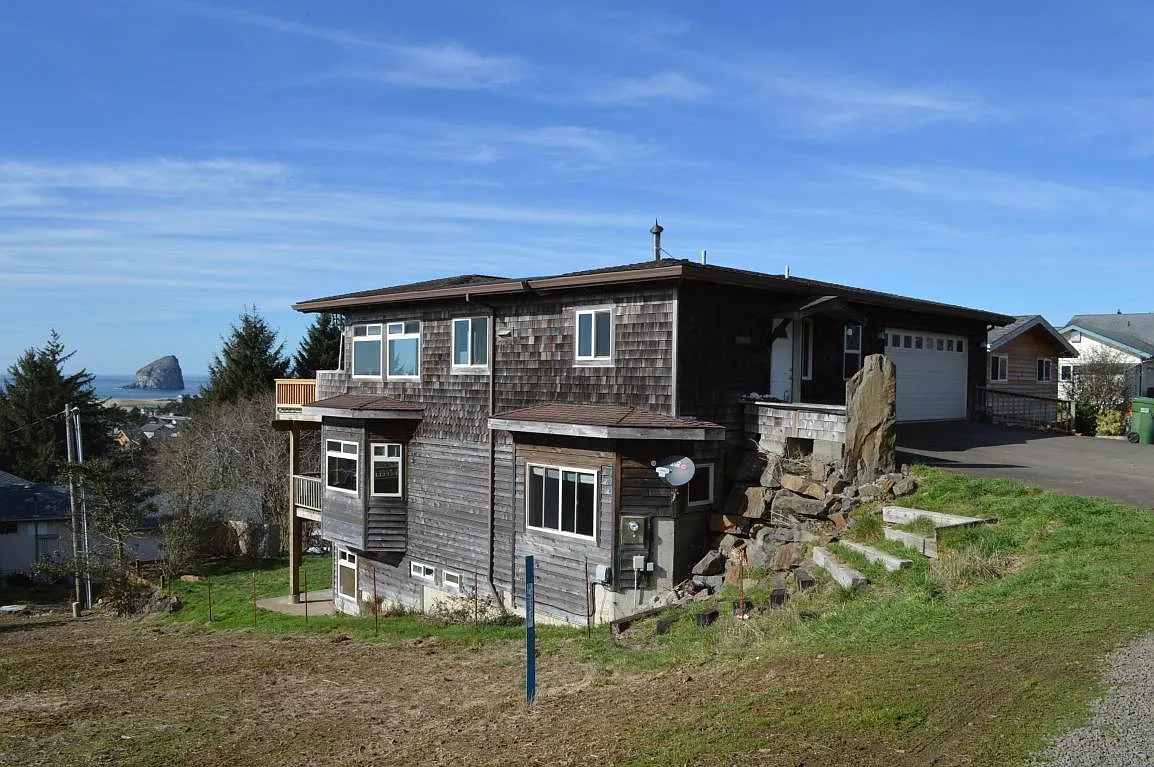 35520 Lower Loop Rd photo 1