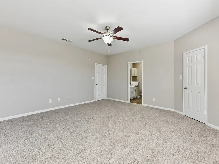 Sonterra Apartment Homes — Photo 100
