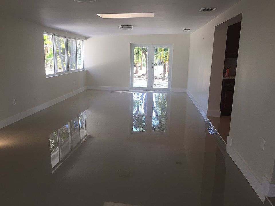 1st image of 9880 SW 140th St