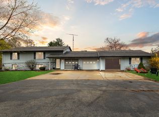 3412 Briar Dr, Osseo, MI 49266