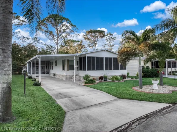 124 Sunbird Sq, Sebring, FL 33872