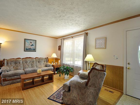 4th image of 39 Bertram Blvd