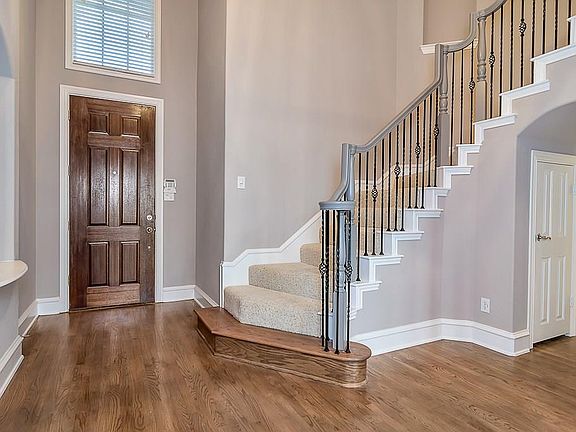 3rd image of 4332 Castle Rock Ct