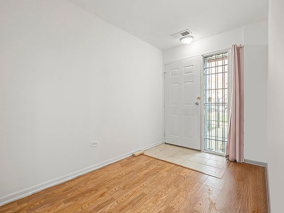 4th image of 1820 S Melody Ct