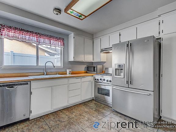 2nd image of 15578 Sandlewood Ln