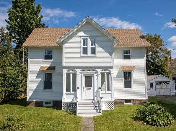 24 Elmvale Pl, Pittsfield, MA 01201
