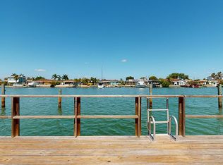 333 Island Way APT 102, Clearwater, FL 33767