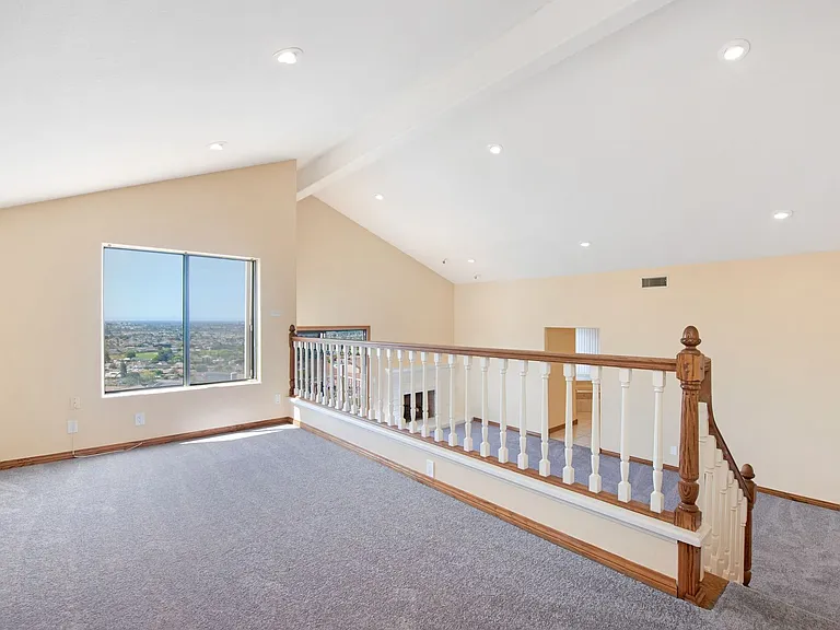 2274 N Rockridge Pl — Photo 32