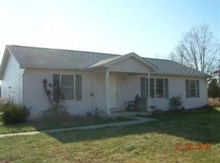 2909 Ireton Trees Rd, Bethel, OH 45106