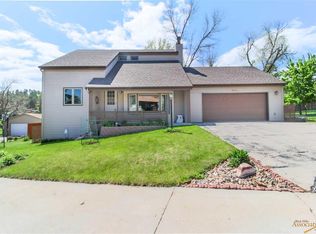 3524 Powderhorn Dr, Rapid City, SD 57702