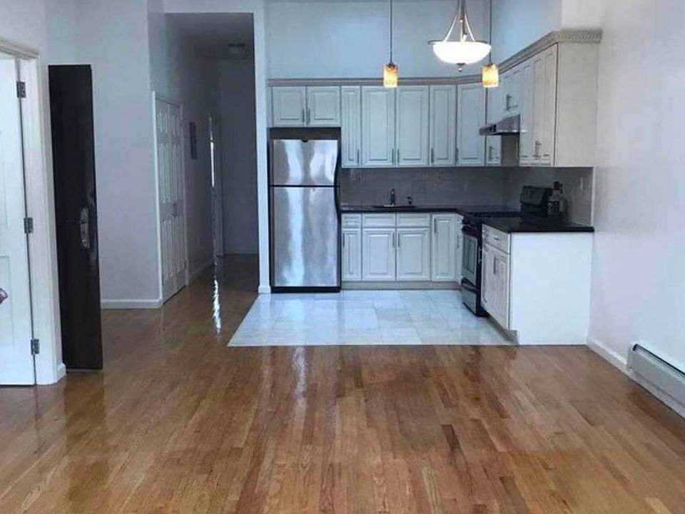 1st image of 36-03 165th St Floor 3