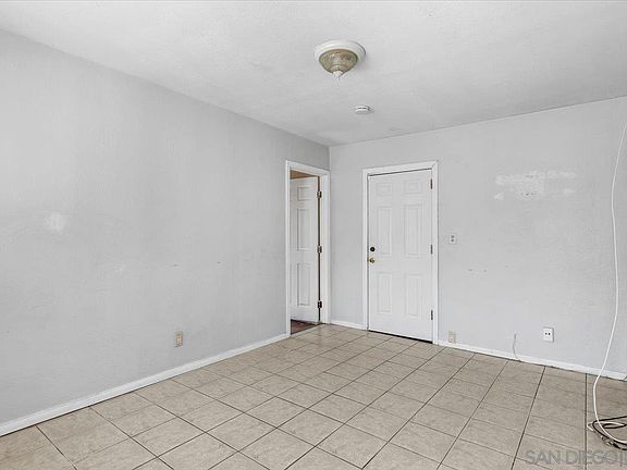 5th image of 3440 Logan Ave