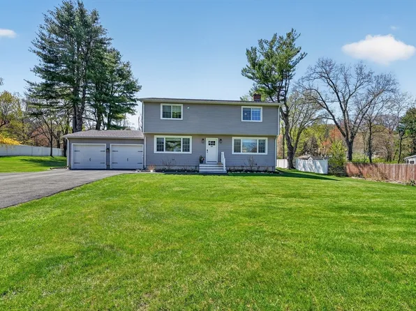 52 Stagecoach Rd, Amherst, MA 01002