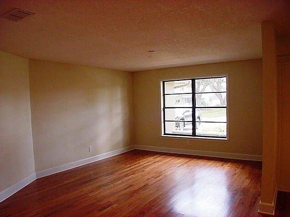 4th image of 13117 Tifton Dr
