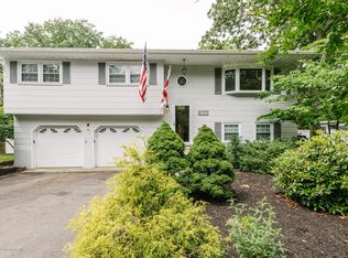 385 Luane Rd, Toms River, NJ 08755