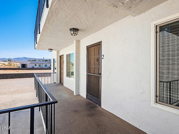 3rd image of 571 Burkemo Ln APT 2