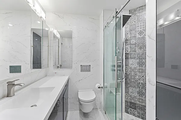 Rented by R New York | media 12