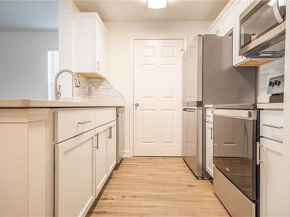 4th image of 350 Emerald Forest Blvd APT 15204