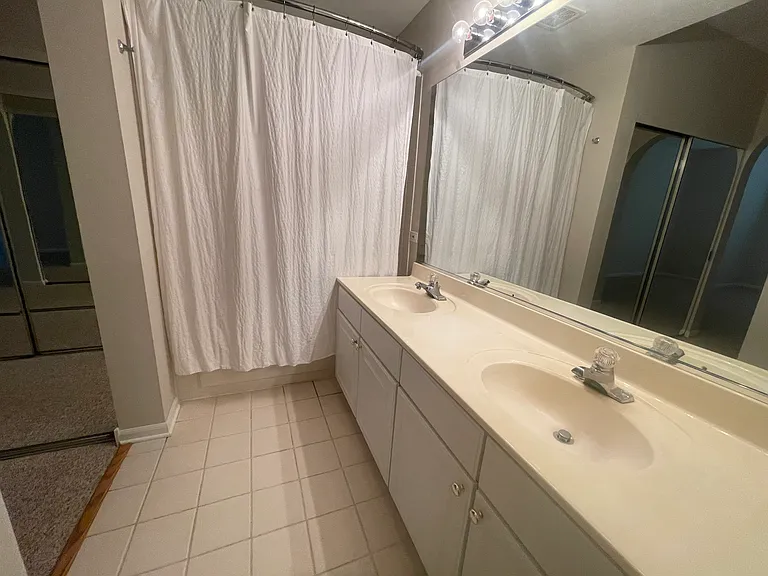 2393 Madiera Ct — Photo 20
