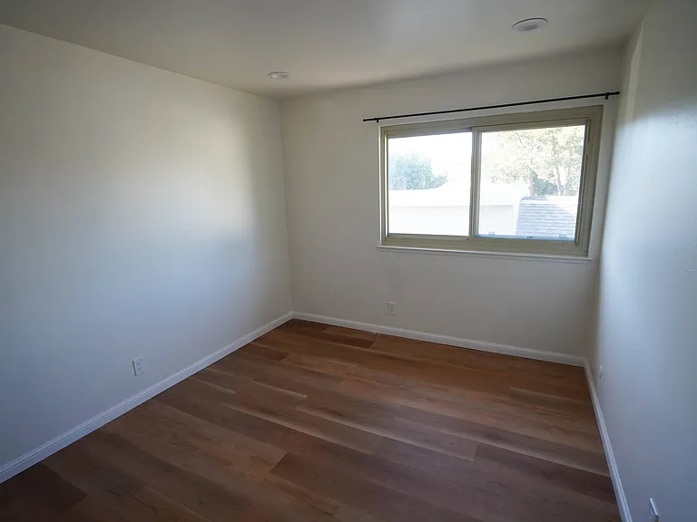 2396 Shoreside Ct — Photo 17