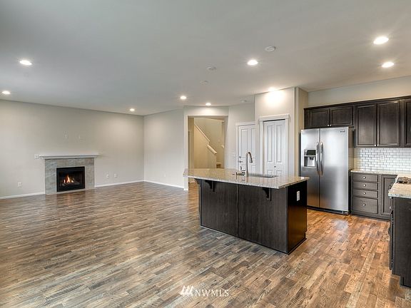 5th image of 6934 Oleander Avenue NE #344
