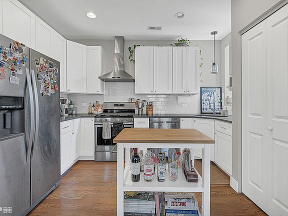 3rd image of 2824 N Drake Ave #11002913