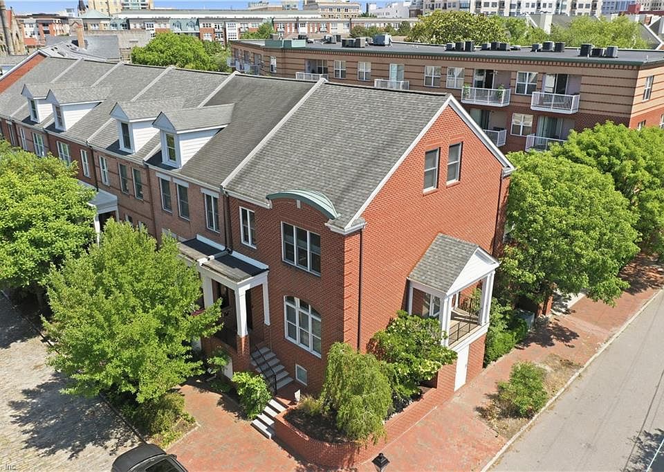 1st image of 261 W Freemason St