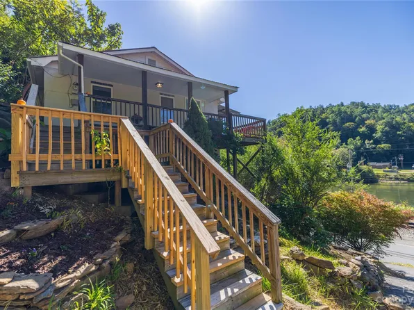 625 S Main St, Marshall, NC 28753