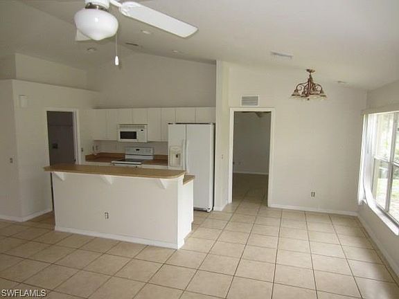 4th image of 2917 Elaine Ave N Unit 8