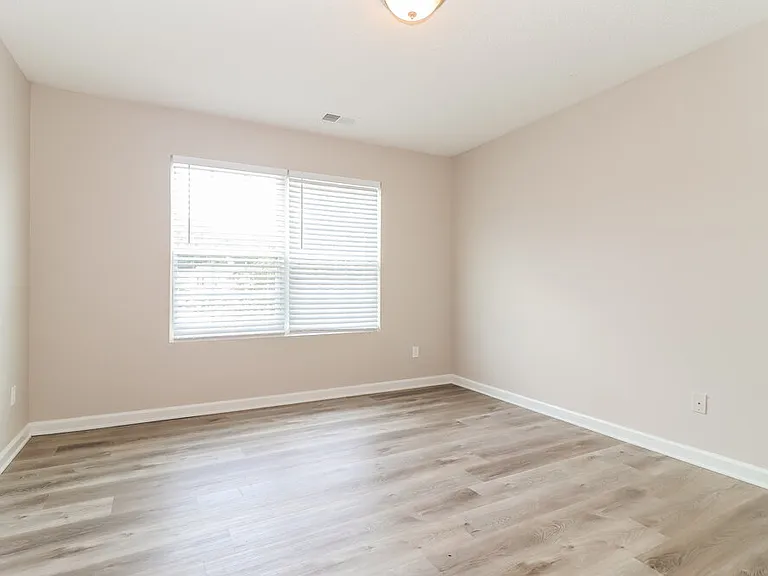 81 Middlebrook Dr — Photo 12