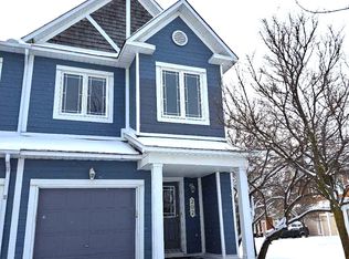 202 Meadowbreeze Dr, Ottawa, ON K2M3B3