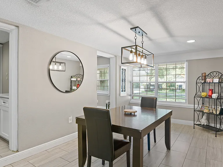 350 N Phelps Ave — Photo 14