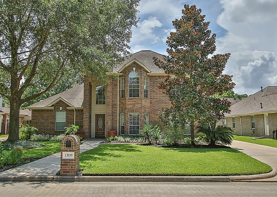 1st image of 13119 Rosewood Glen Dr