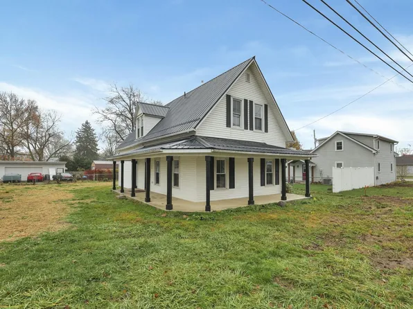 160 N 5th St, Kirkersville, OH 43033