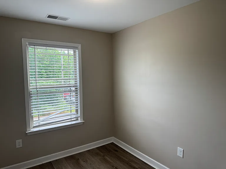 66 Bellvue Dr — Photo 61