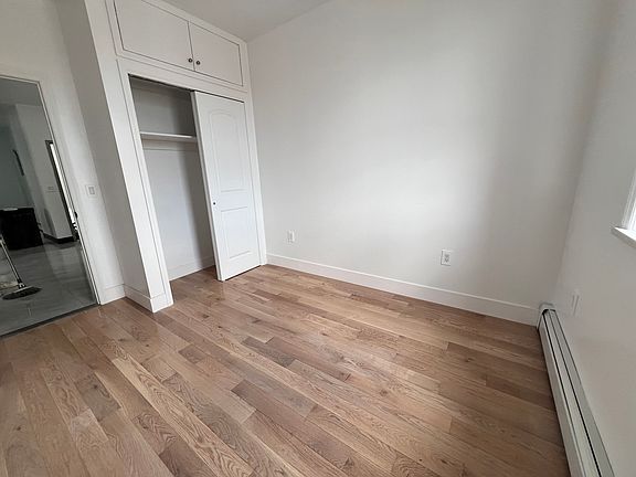 4th image of 13 Bay 8th St #2R