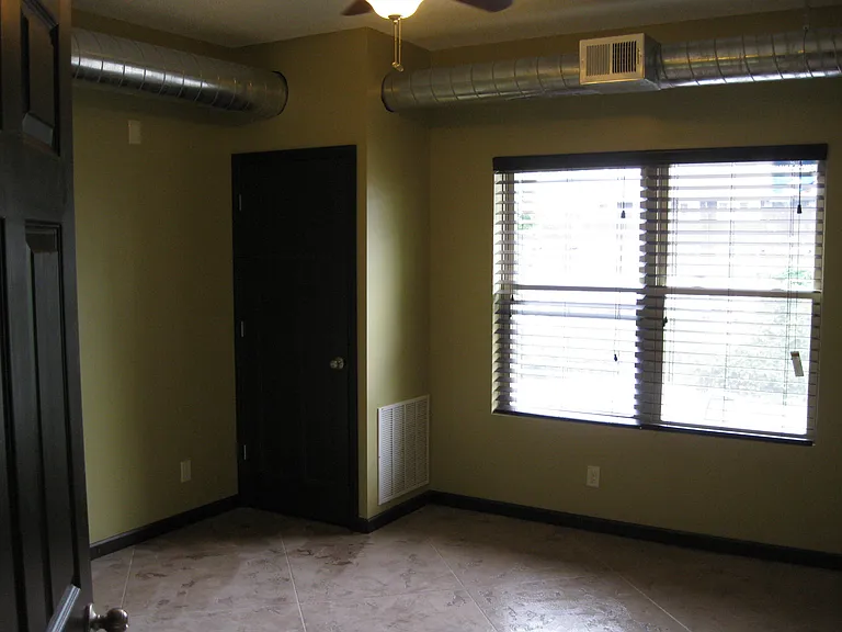 631 Ontario St SE #208 — Photo 15