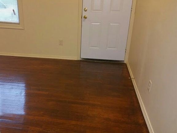 5th image of 3608 S Hughes Ave