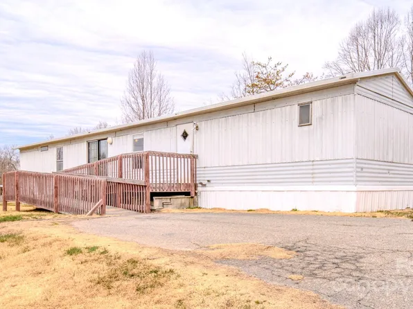 54 Twin Ridge Dr, Weaverville, NC 28787