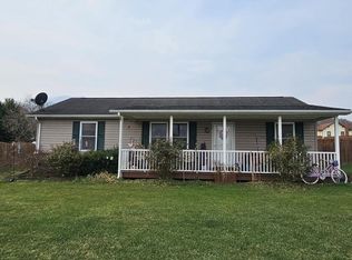 498 Boyd Ave, New Castle, VA 24127